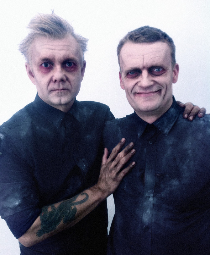 Casper & Frank Nu som mennesker Møgsvin millemerian